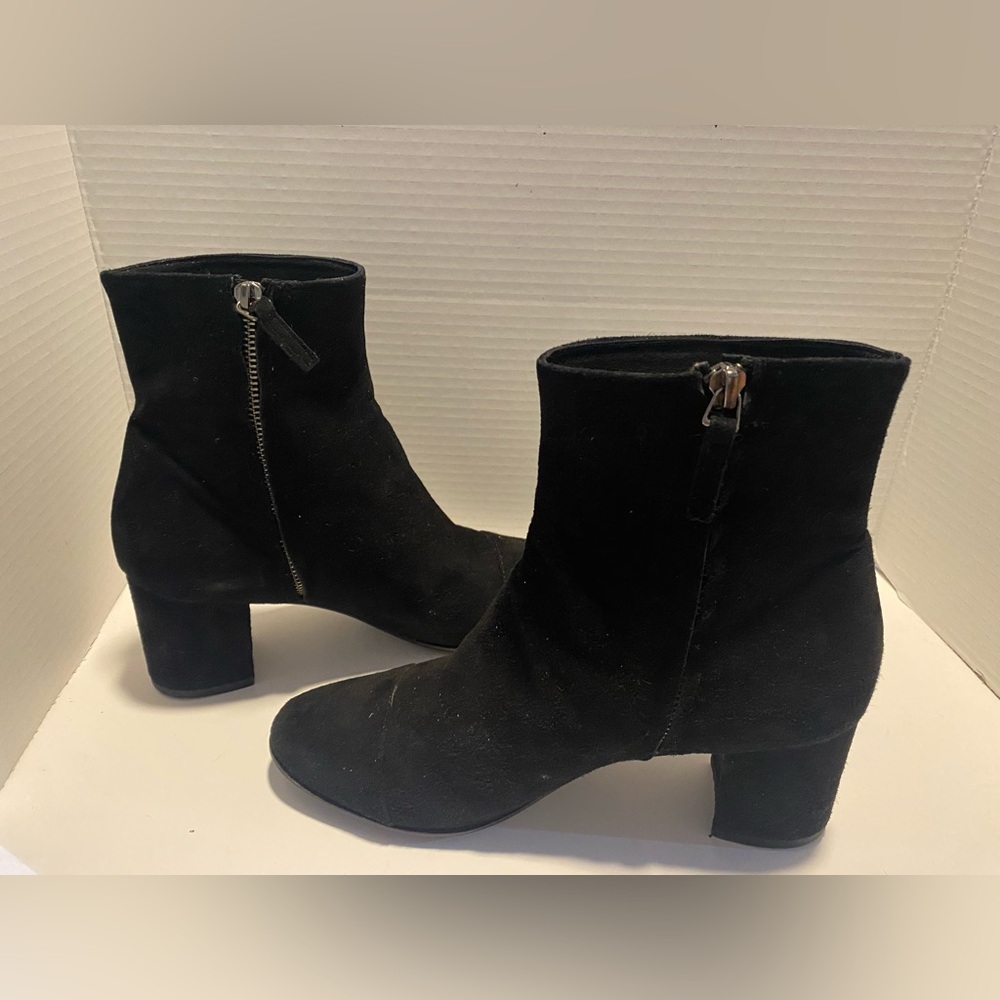 Barneys New York-Vero Cuoio New Black Suede Ankle Booties EU Size 39.5